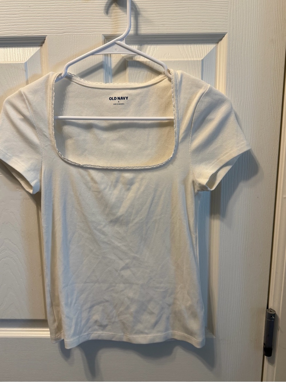 Old Navy White Square Neck Short Sleeve Tee